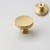Möbelknopf Belen – Griff in gebürstetem Gold für Schränke und Schubladen im modernen, klassischen und Glamour-Stil. Erhältlich in 28 und 32 mm Durchmesser – egriffe.at