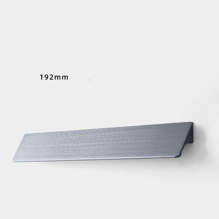 Möbelgriff Fargo – Kantengriff in gebürstetem Gold, gebürstetem Schwarz und gebürstetem Grau. Größen 96, 128, 192, 320 und 800 mm, im Loft-, Modern-, Skandi- und Industrial-Stil – egriffe.at