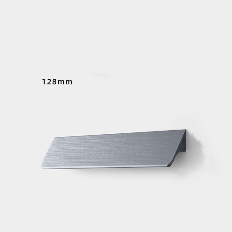 Möbelgriff Fargo – Kantengriff in gebürstetem Gold, gebürstetem Schwarz und gebürstetem Grau. Größen 96, 128, 192, 320 und 800 mm, im Loft-, Modern-, Skandi- und Industrial-Stil – egriffe.at