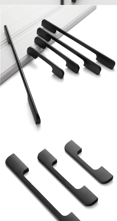 Möbelgriff Largo – moderner, loftiger und minimalistischer Griff in Schwarz oder Champagnergold. Größen 128, 192, 256, 320 und 800 mm. Ideal für Küchen- und Badmöbel, Kommoden, Schränke und Garderoben – egriffe.at