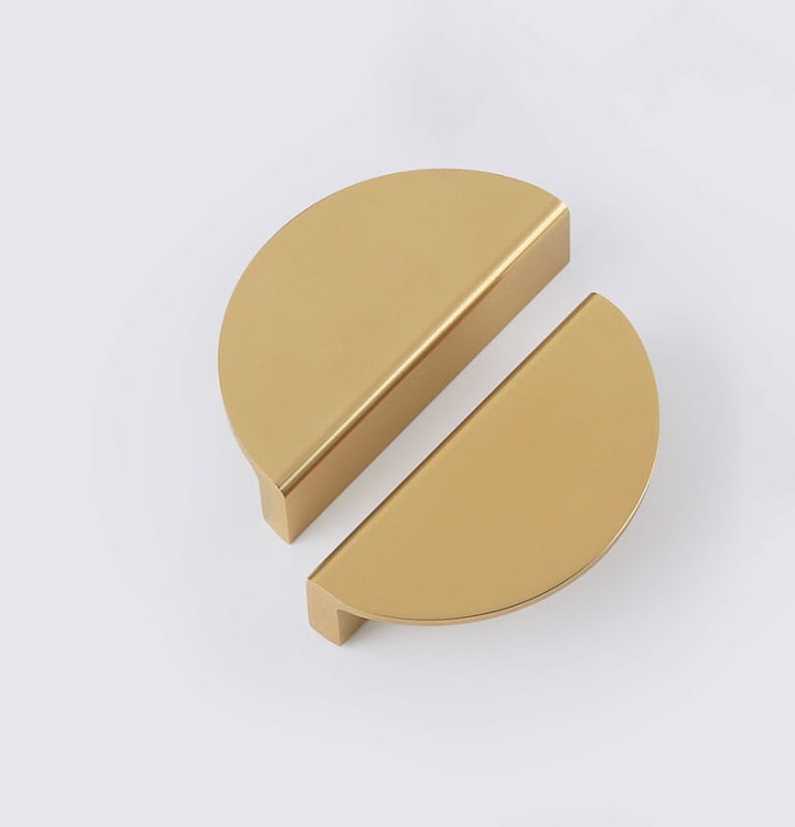 Uchwyt meblowy Gozo półokrągły dekoracyjny złoty / szampański / czarny 78 mm/ 95 mm – sklep euchwyty.pl
