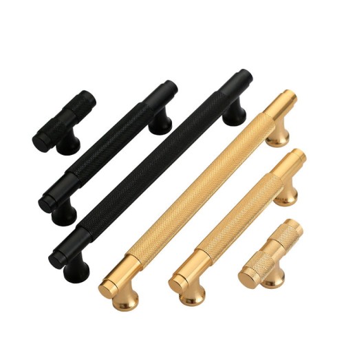Uchwyt meblowy Montana czarny / złoty – radełkowany T-Bar industrialny 128 mm / 160 mm