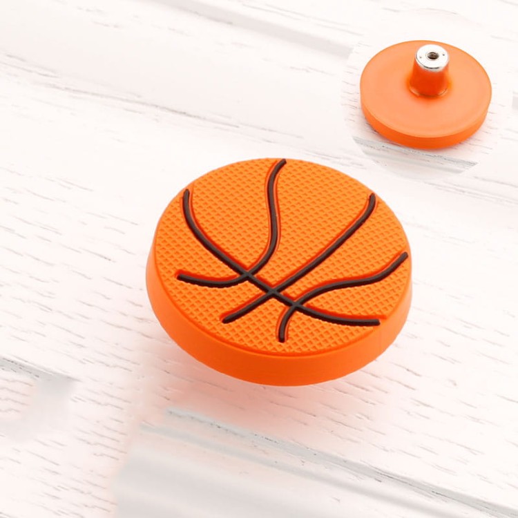 Uchwyt do mebli dziecięcych Basketball – pomarańczowa gałka w kształcie piłki do koszykówki do szafek i komód w pokoju dziecka, sklep euchwyty.pl