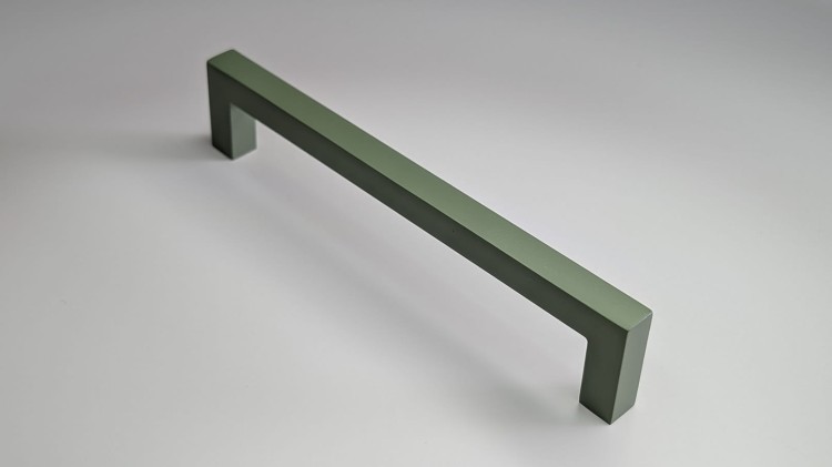 Möbelgriff Tinaja – moderner minimalistischer Griff als Knopf oder Leiste in 128 und 320 mm. Sieben trendige Farben von Weiß und Schwarz bis Gold und Grau. Ideal für Küche, Bad, Schränke und Kommoden.