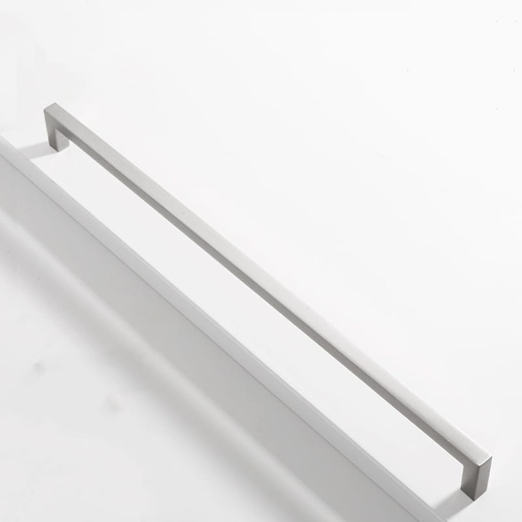 Möbelgriff Tinaja – moderner minimalistischer Griff als Knopf oder Leiste in 128 und 320 mm. Sieben trendige Farben von Weiß und Schwarz bis Gold und Grau. Ideal für Küche, Bad, Schränke und Kommoden.