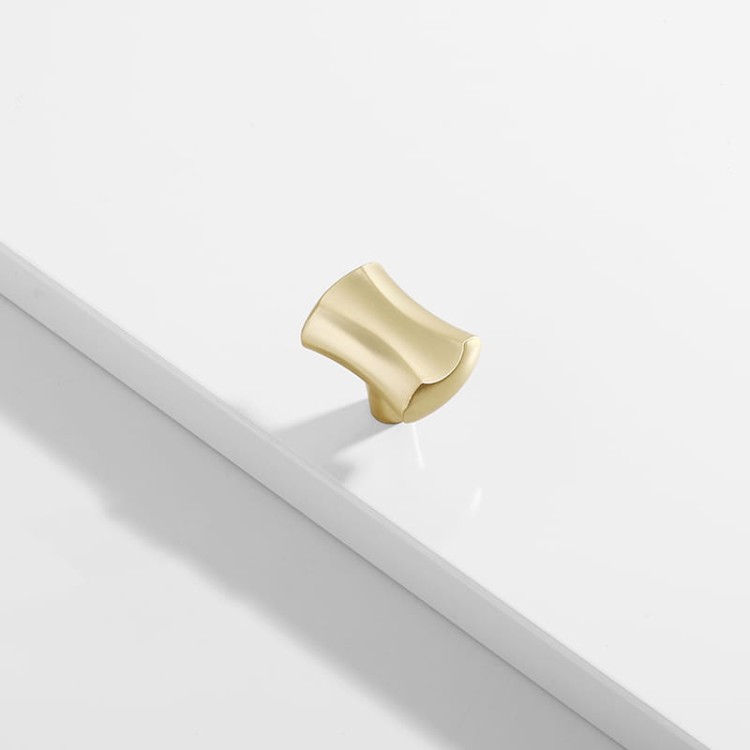 Möbelgriff Vegas – eleganter T-Bar-Griff 128 mm in gebürstetem Gold, Perlgrau und gebürstetem Aluminium. Ideal für moderne Küchen, Bäder, Schränke, Schubladen und Kommoden.