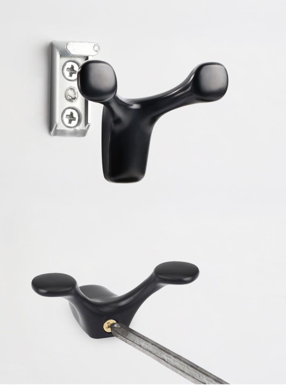Wandhaken Dos – Design-Doppelhaken für Flur, Bad, Büro und Hotels. Aus robustem Metall, kratzfest. Farben: Gold, gebürstetes Gold, Schwarz und Perlgrau.