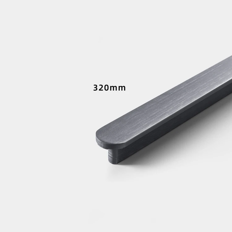 Długi szary uchwyt krawędziowy Diame z aluminiowym profilem, rozstaw 320 mm do szerokich szuflad